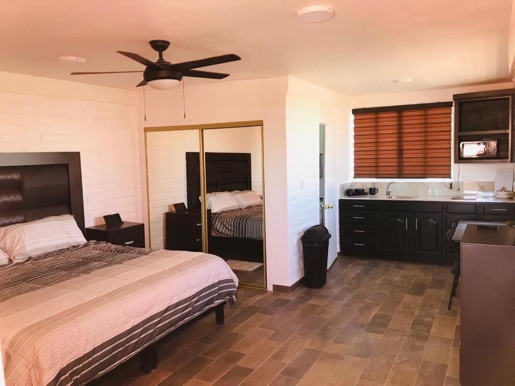 Hotel And Suites Cananea エクステリア 写真
