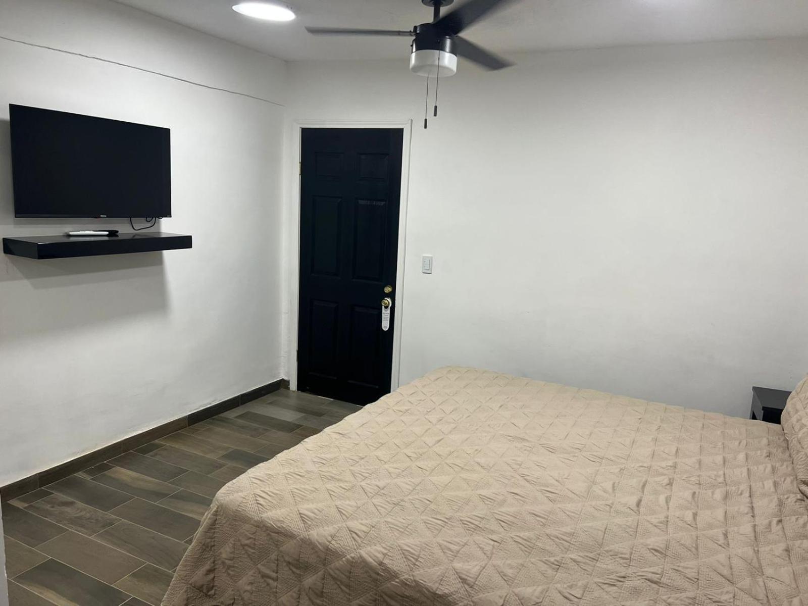Hotel And Suites Cananea エクステリア 写真