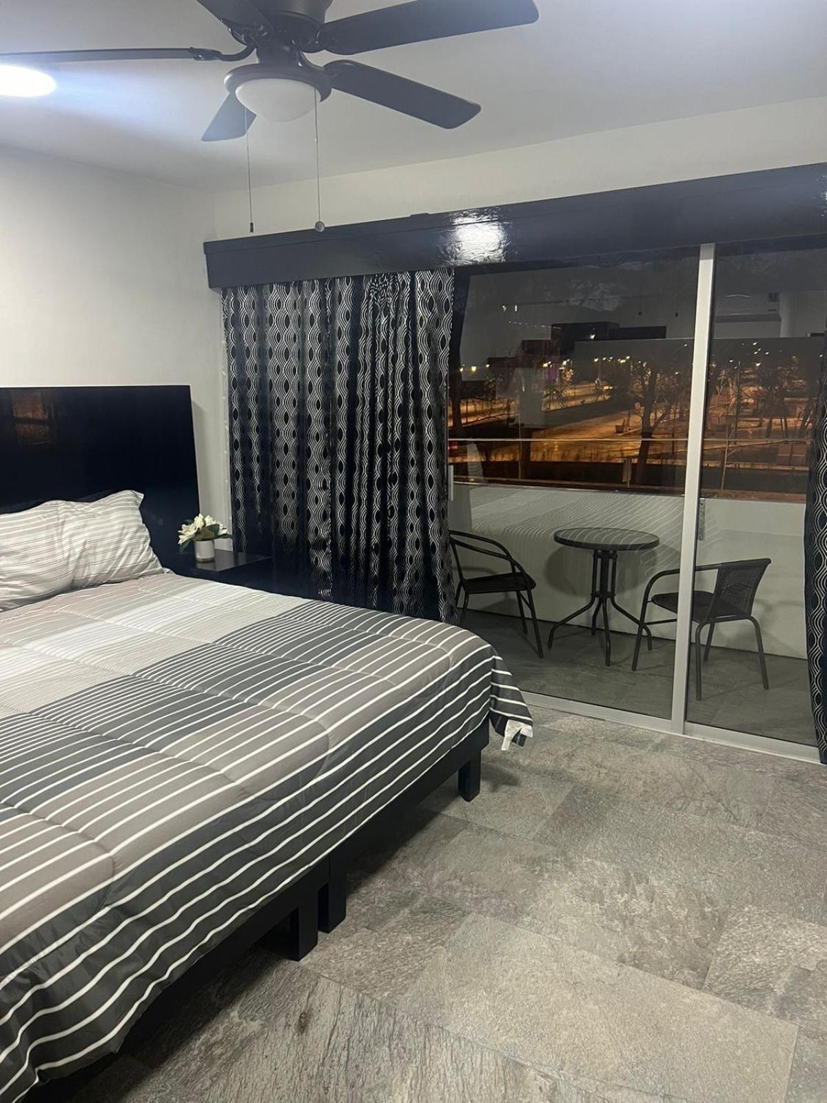 Hotel And Suites Cananea エクステリア 写真
